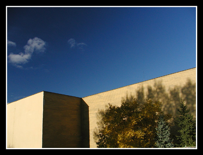 ...hranice a tiene...