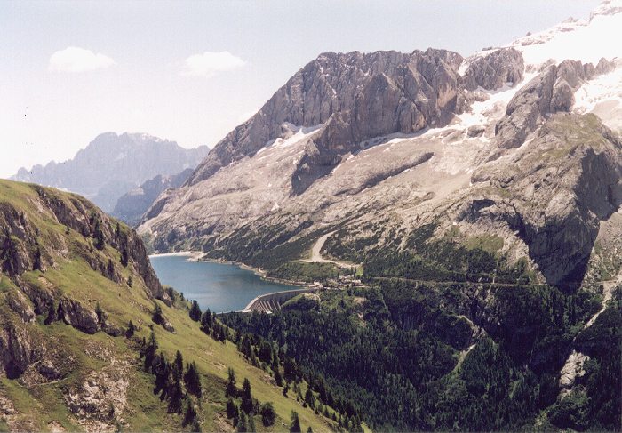 Lago di Fedaia
