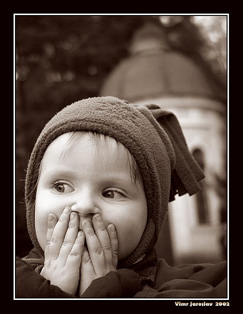 <B> - Jé..... -</b>