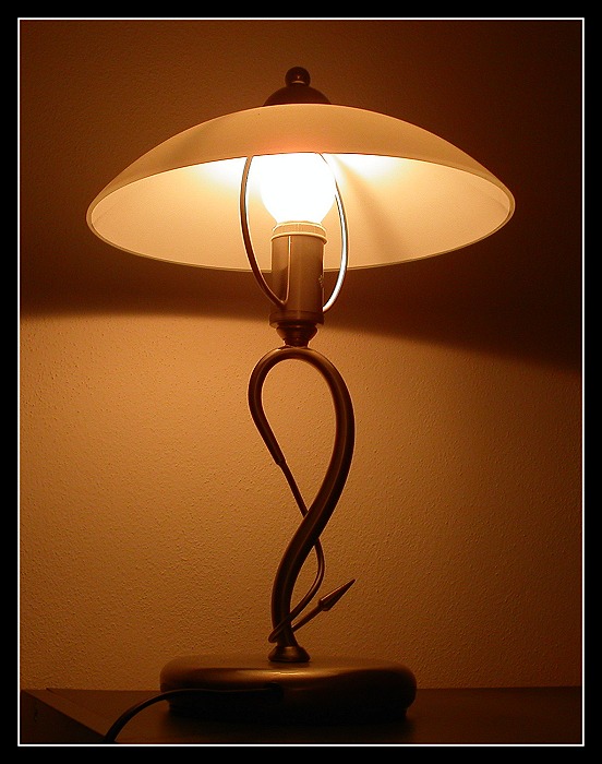 Lampa ještě svítila...