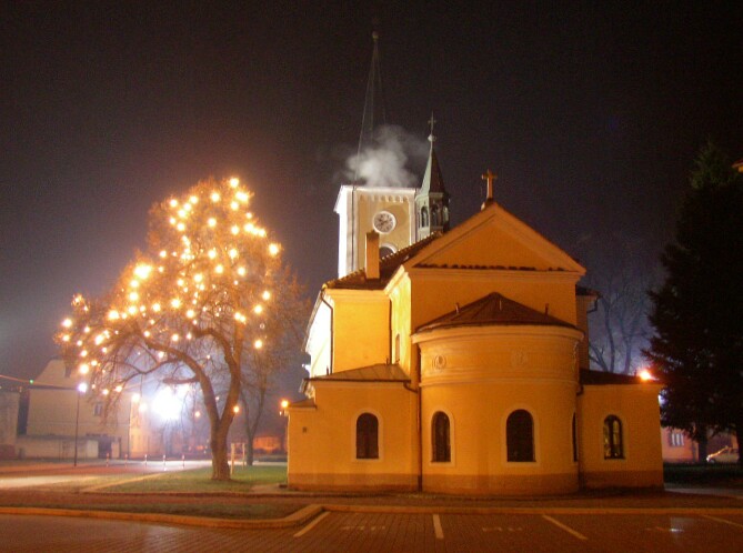 Vánoční noc u kostela