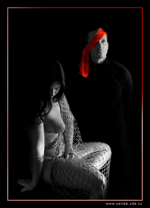 Život je černé divadlo