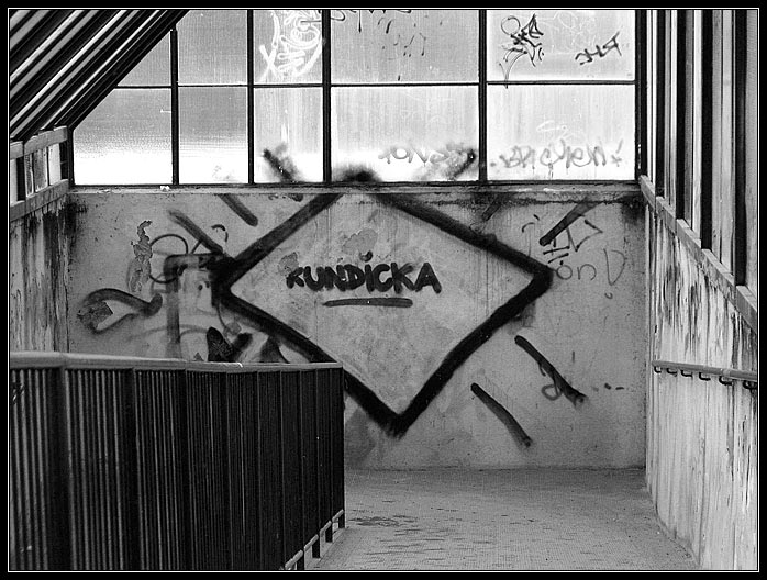 Vulgární graffiti II