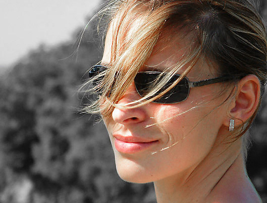 Color B/W