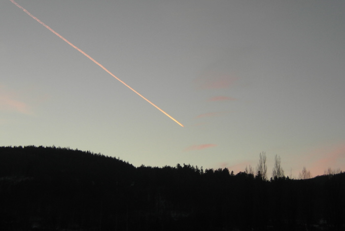 Letadlo na večerní obloze