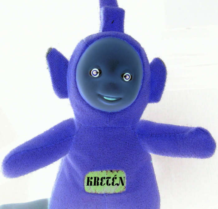 POZOR NA KRETÉNY,JSOU 4