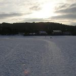 K večeru nad zamrzlou hladinou