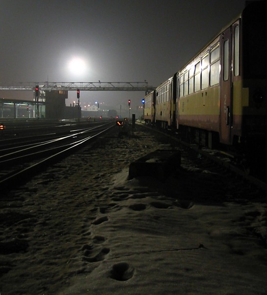 Noční nádraží