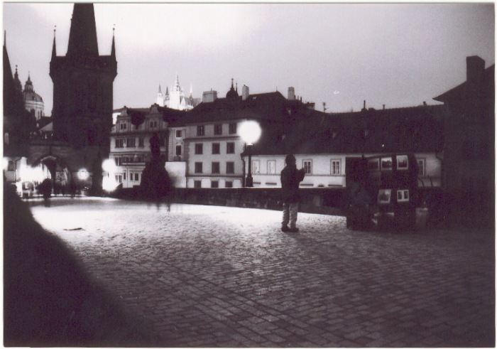 Praha ztemnělá