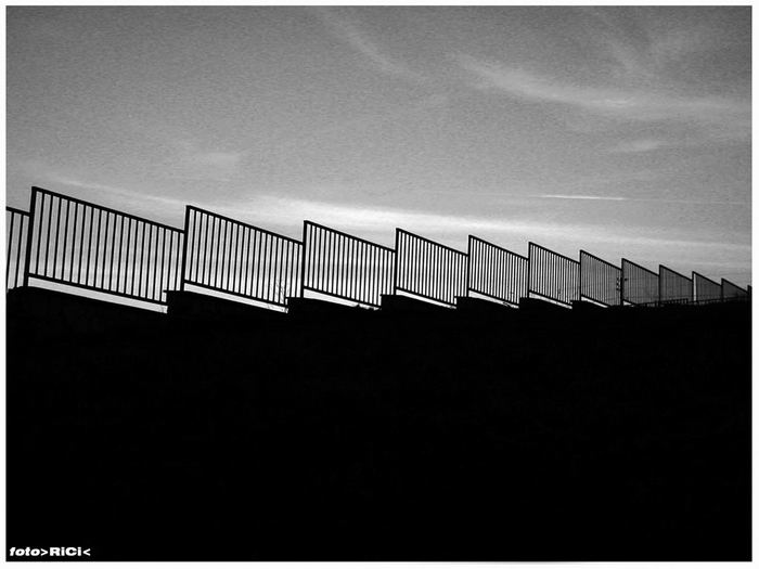 B/W