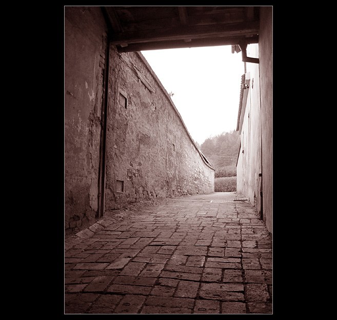 :: passage ::