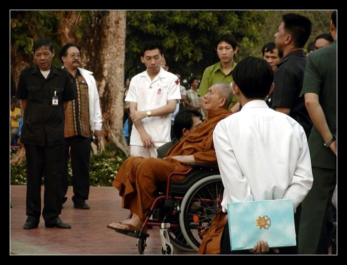 Mnich u řeky Chao Phraya