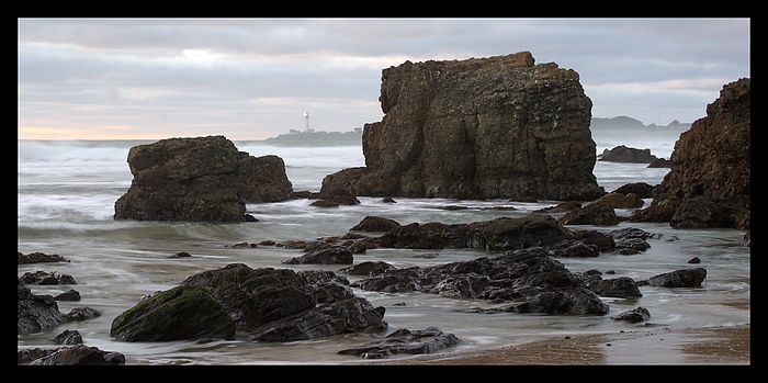 Pobrezni idilka s majakem  (Hwy 1)