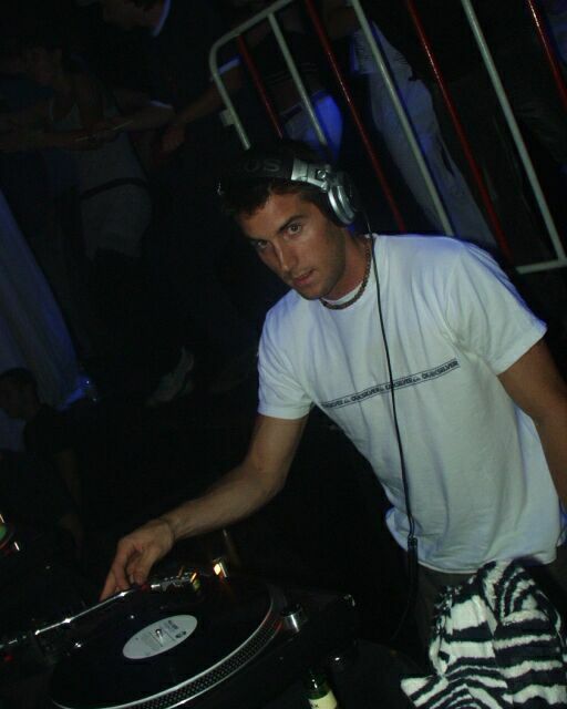 Dj