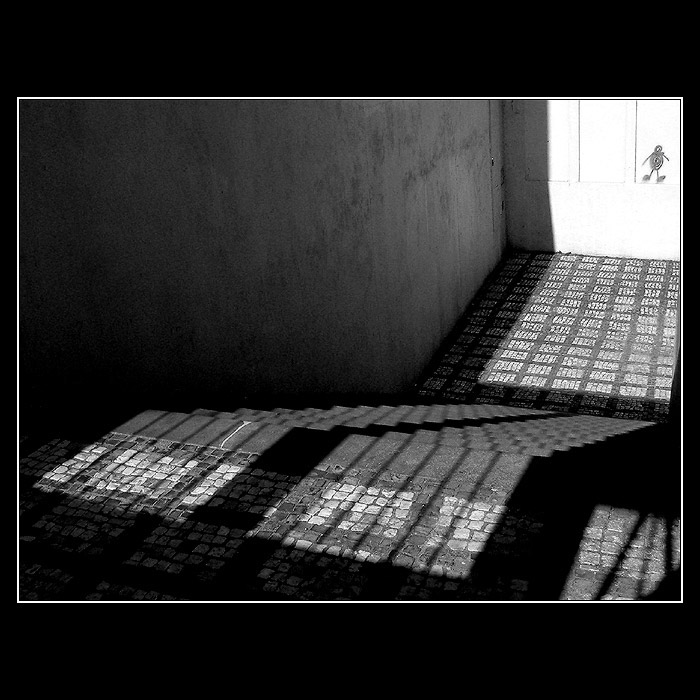 ...schodišťofka se stíny a panáčkem...