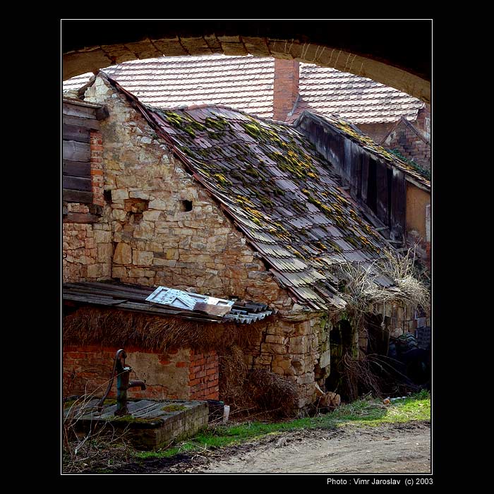Můj dům,můj hrad - II.   . . . . .