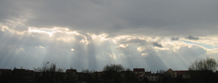 tajemná záře nad naší vesnicí :)