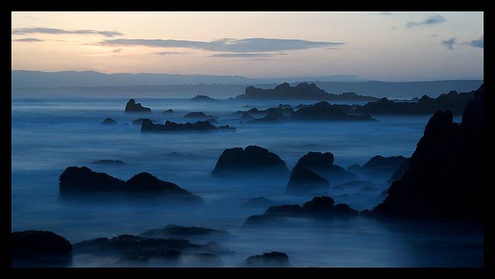 Pacific Grove pred vychodem slunce asi 5 hod rano