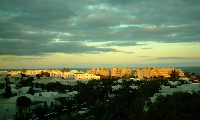 ... "podvečer, terasa, kafíčko, pohoda" ...