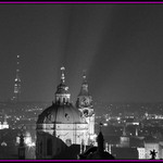 V noci