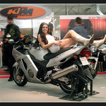 Girl I - -::Ready to race::-