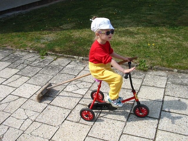 (1)-to všechno musím zamést