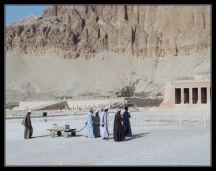 archeologové