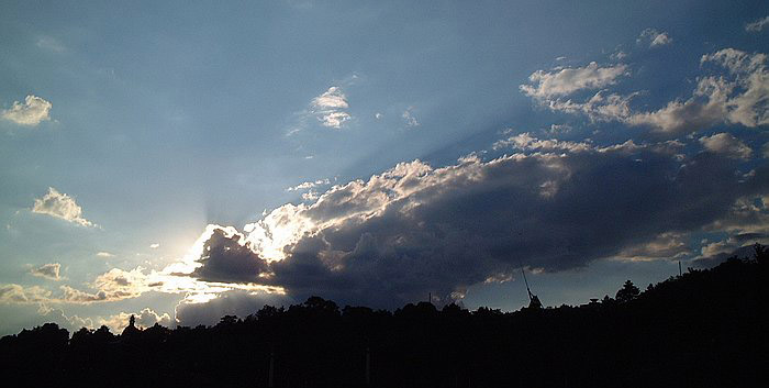 ... " nad metronomem " ...