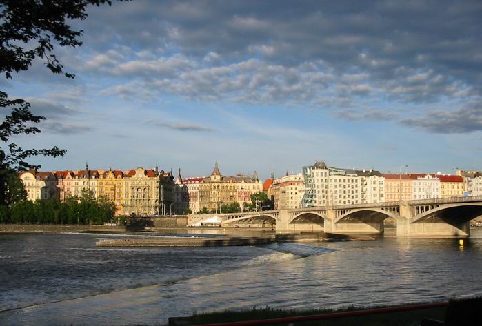 Dům Tančící nad Vltavou