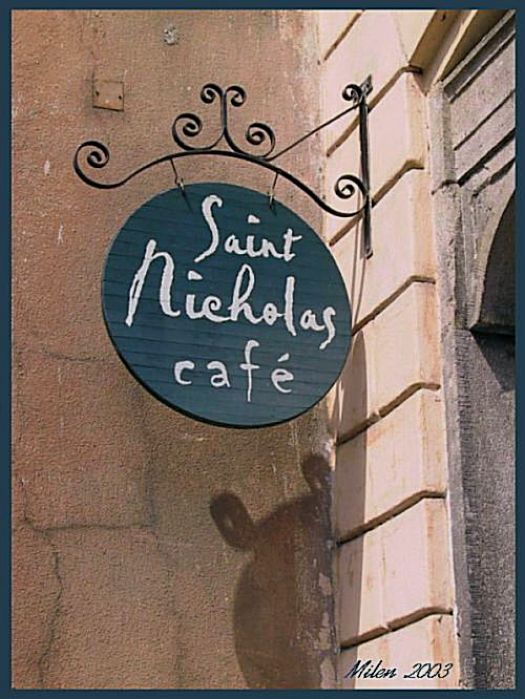 ... dá si někdo kávičku?