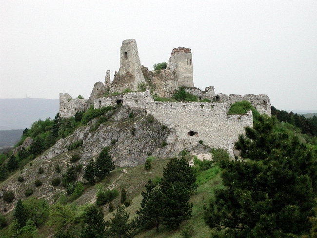 Tajomny hrad v Karpatoch