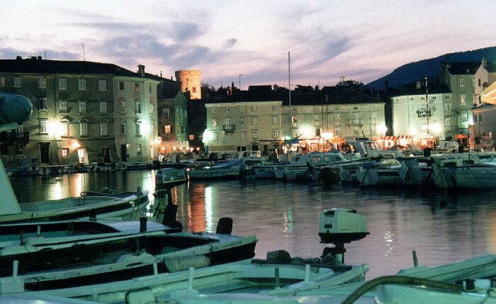 Vecerny Cres