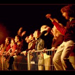 " .. VE VARU " na podiu NO NAME .. opět ta OKOŘ ..