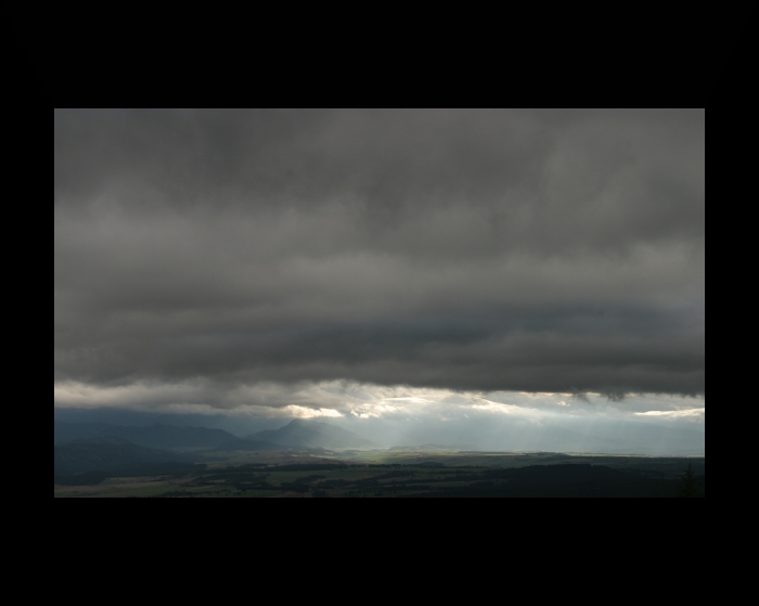 Mraky tu, mraky onde...