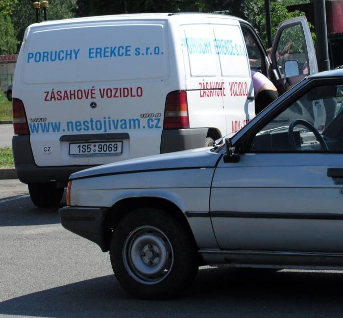 a ta zrzka si chystala nadobicko...