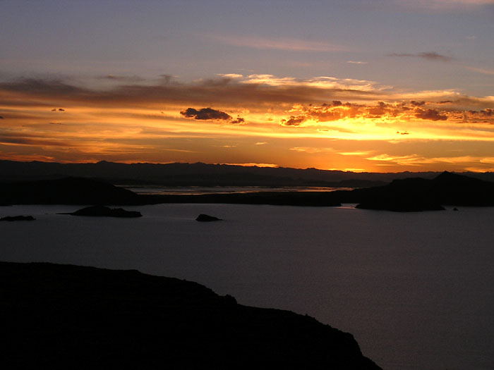 Západ z Pačataty... Titicaca