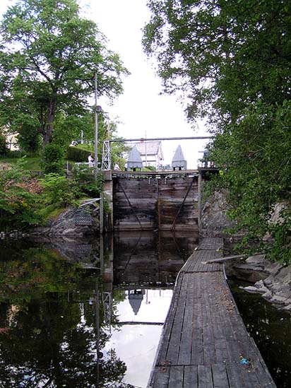 Plavební komora - zdymadlo Stromsfoss, HaldenKanal, Norsko, výška 2,4 m