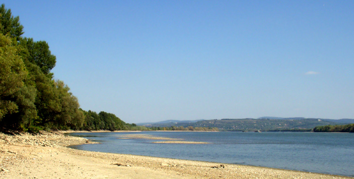Na krásnom modrom Dunaji