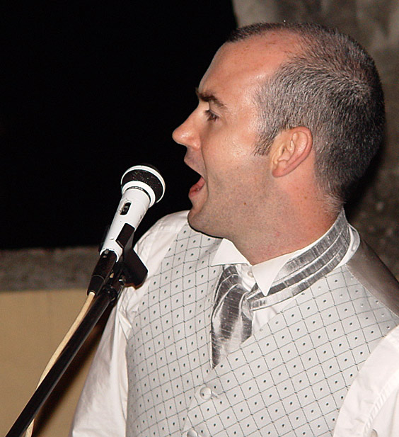 sing with me ...