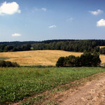 <B>VYSOČINOU</B>