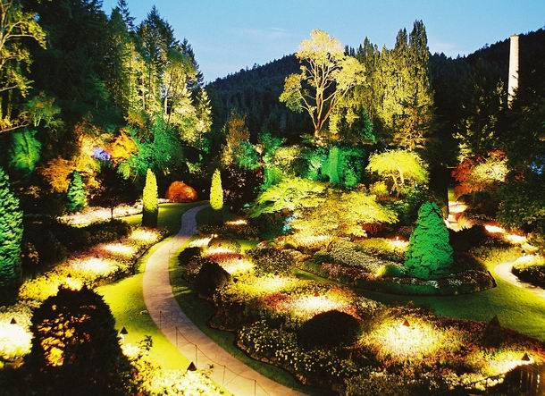 Vecerna hra so svetlom