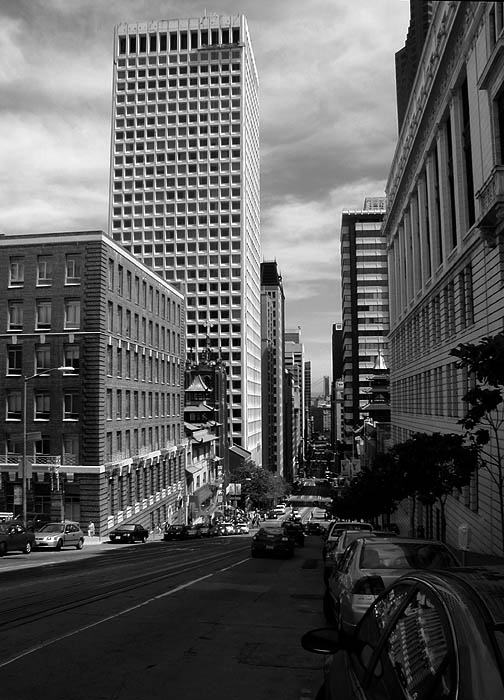 V dáli, tam za těmi ...