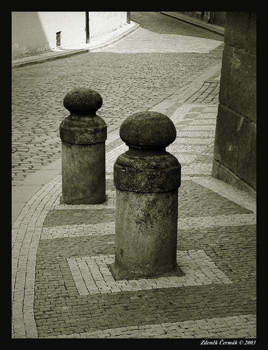 Linie malostranské.....