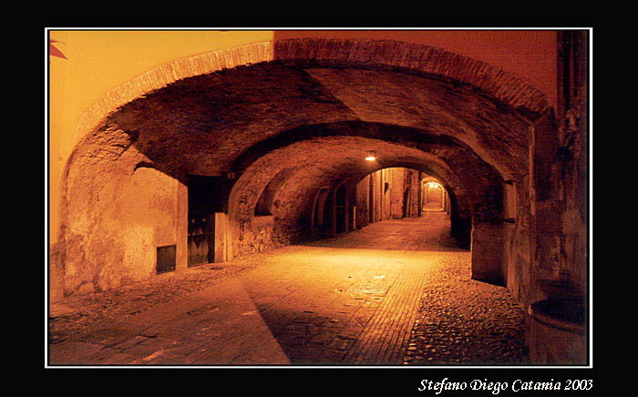 Caruggio by night