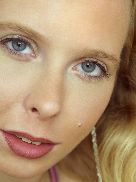 bUDU vÁM vYPRÁVĚT pOHÁDKU:)