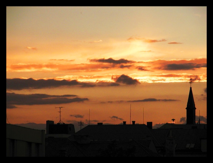 Podzim nad střechami