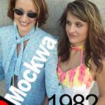 Vůbec nejsi vtipná, jseš jediná kdo se směje.