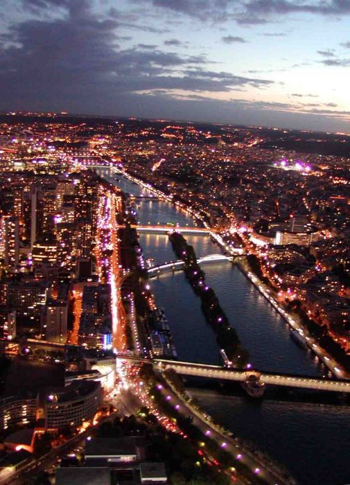 Paříž ze 300 metrů