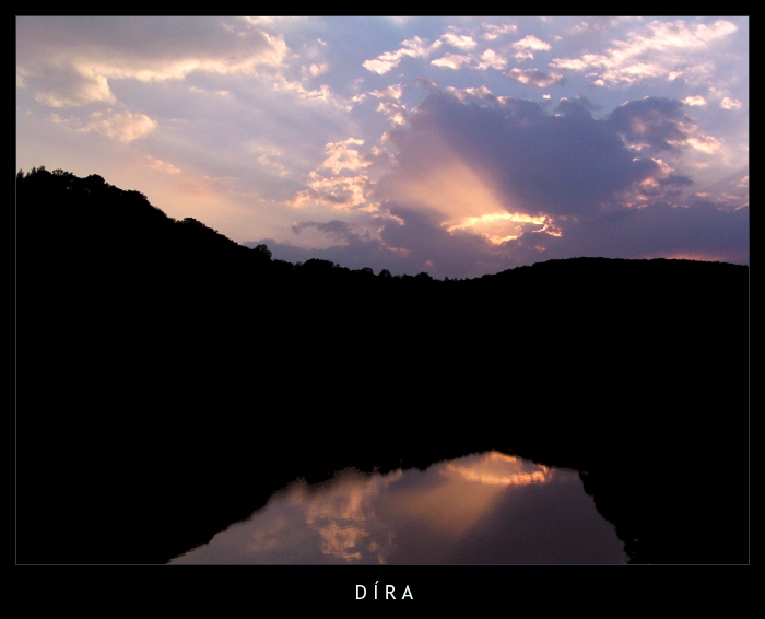 Díra
