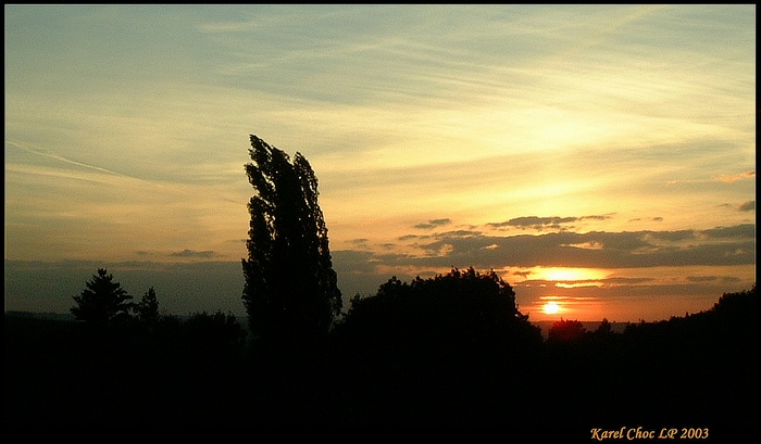 <b> Zavřete oči, zapadám ... </b>